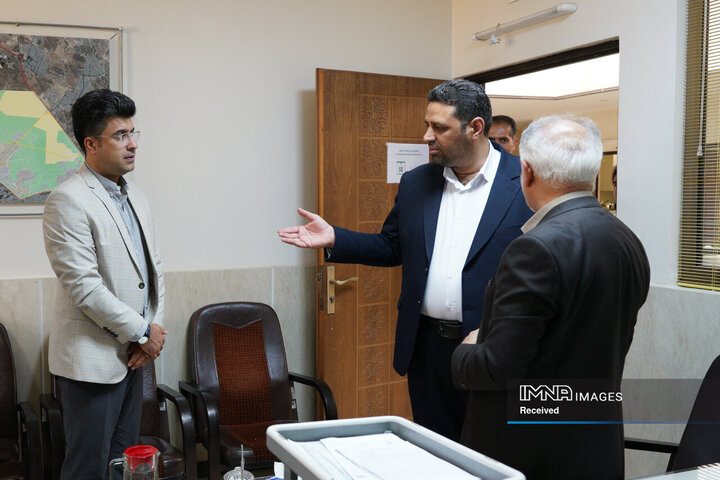 بازدید رئیس شورای شهر اصفهان از منطقه 12