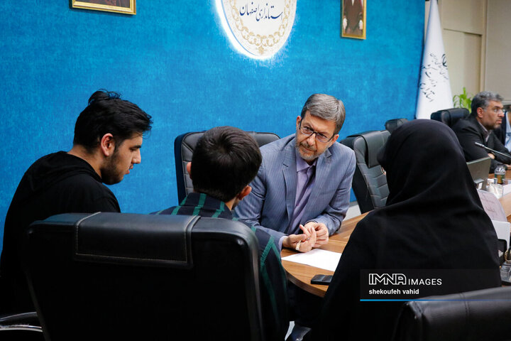 ملاقات مردمی استاندار اصفهان