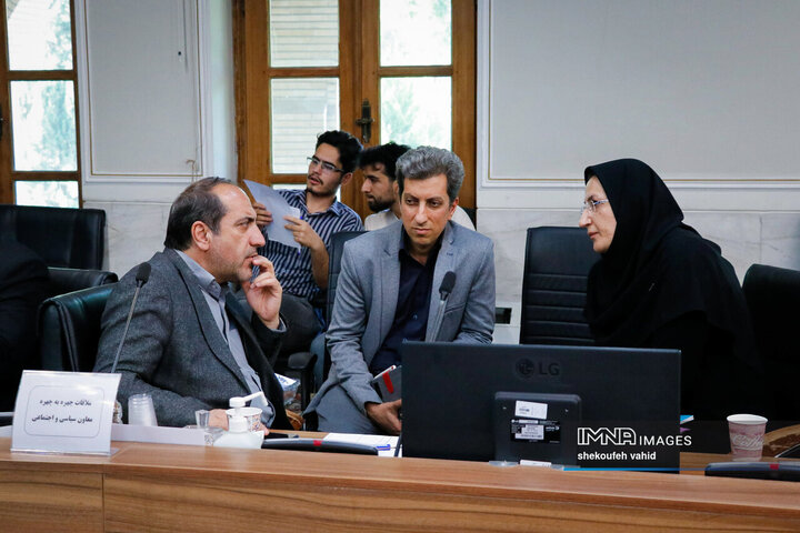 ملاقات مردمی استاندار اصفهان