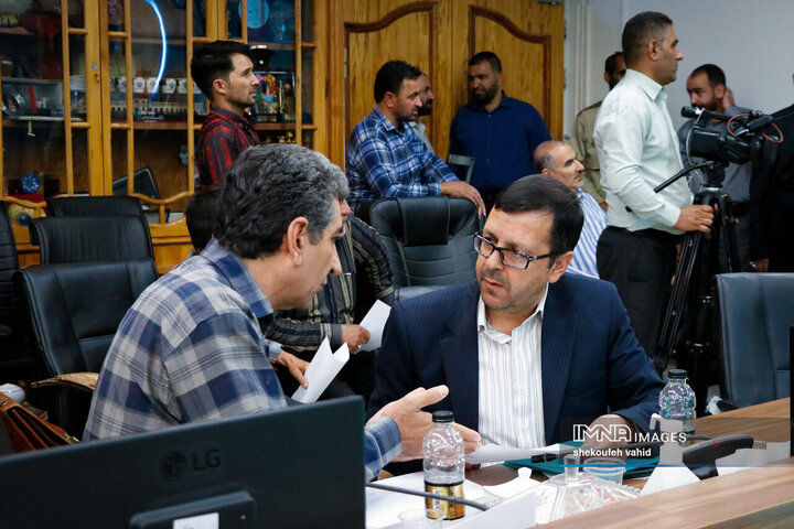 ملاقات مردمی استاندار اصفهان