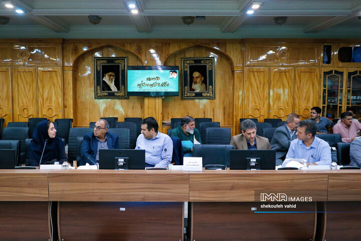 ملاقات مردمی استاندار اصفهان