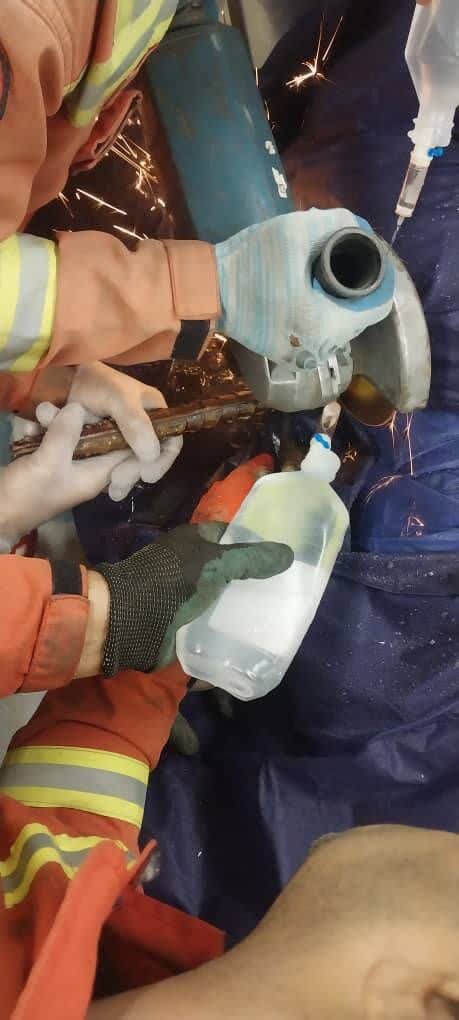 کارگر جوان به دلیل سقوط از ساختمان راهی بیمارستان شد+ عکس