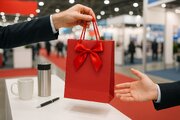 ۱۰ دلیل برای استفاده از هدیه تبلیغاتی در نمایشگاه ها