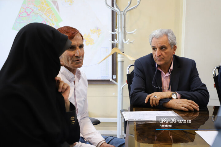 کمیته نظارتی شورای شهر اصفهان در منطقه 6 شهرداری