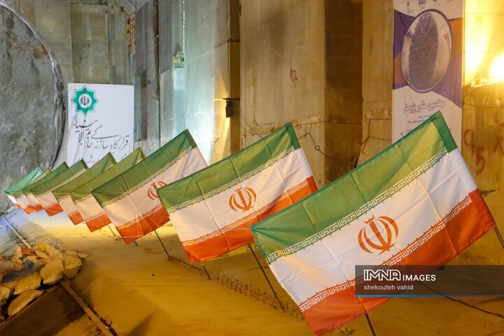 سازه ۲ ایستگاه خط ۲ متروی اصفهان تکمیل شد