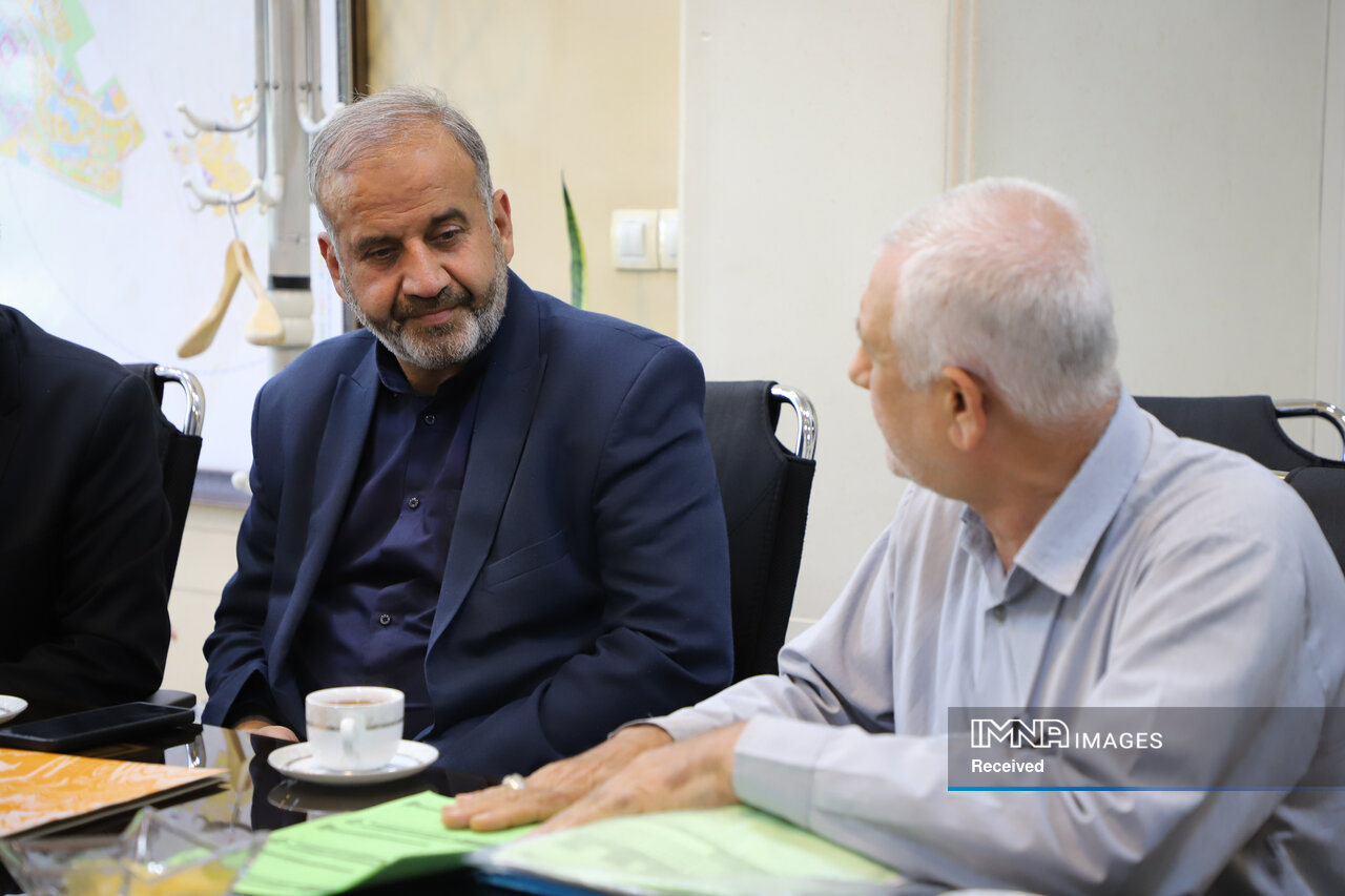 رسیدگی به ۱۲ پرونده شهروندان در کمیته نظارتی منطقه ۶ اصفهان