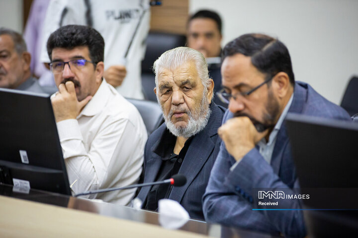 جلسه هم‌اندیشی کنگره بزرگداشت سرداران و شهدای منطقه ۳ اصفهان