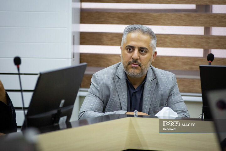 جلسه هم‌اندیشی کنگره بزرگداشت سرداران و شهدای منطقه ۳ اصفهان