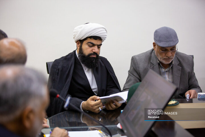 جلسه هم‌اندیشی کنگره بزرگداشت سرداران و شهدای منطقه ۳ اصفهان