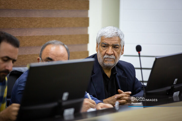 جلسه هم‌اندیشی کنگره بزرگداشت سرداران و شهدای منطقه ۳ اصفهان