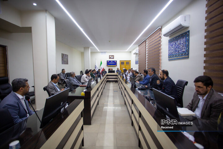 جلسه هم‌اندیشی کنگره بزرگداشت سرداران و شهدای منطقه ۳ اصفهان