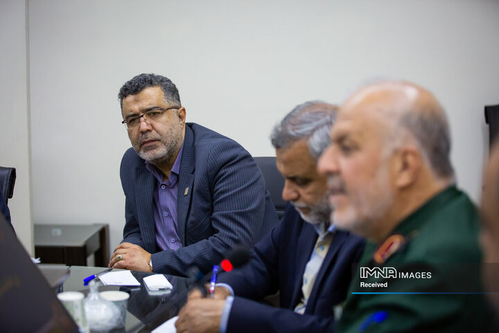 جلسه هم‌اندیشی کنگره بزرگداشت سرداران و شهدای منطقه ۳ اصفهان