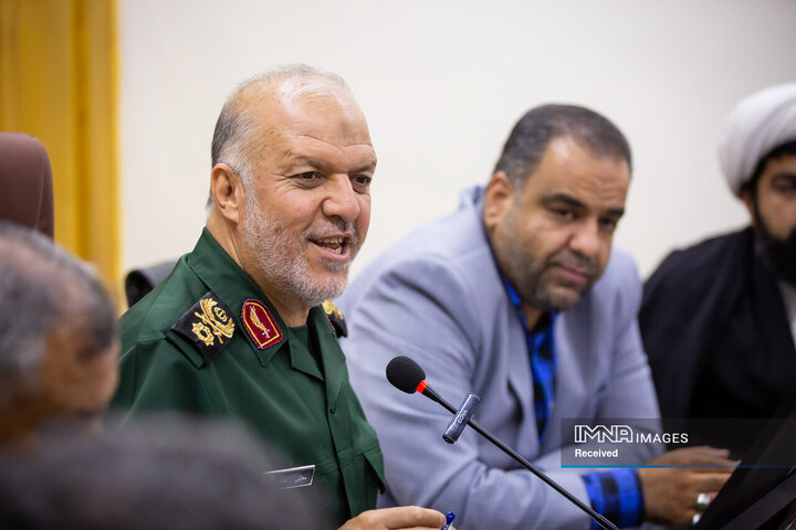 جلسه هم‌اندیشی کنگره بزرگداشت سرداران و شهدای منطقه ۳ اصفهان