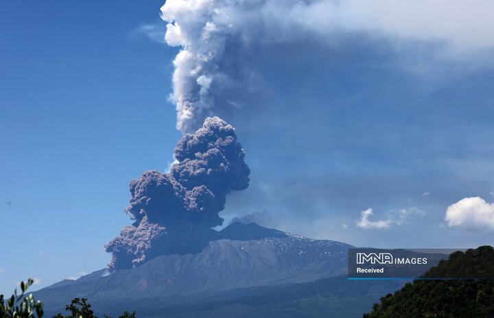 فوران آتشفشان در سیسیل ایتالیا
