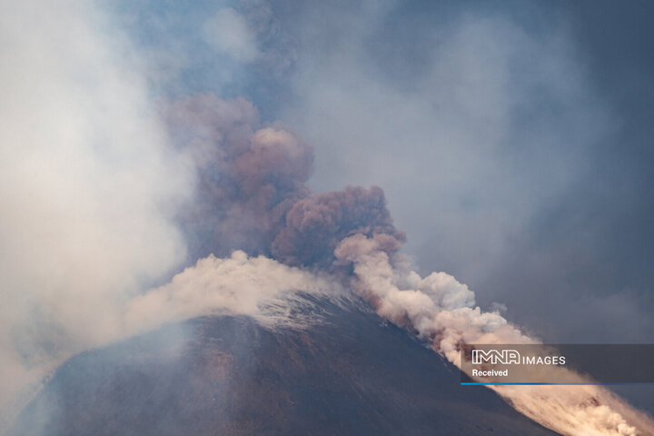 فوران آتشفشان در سیسیل ایتالیا