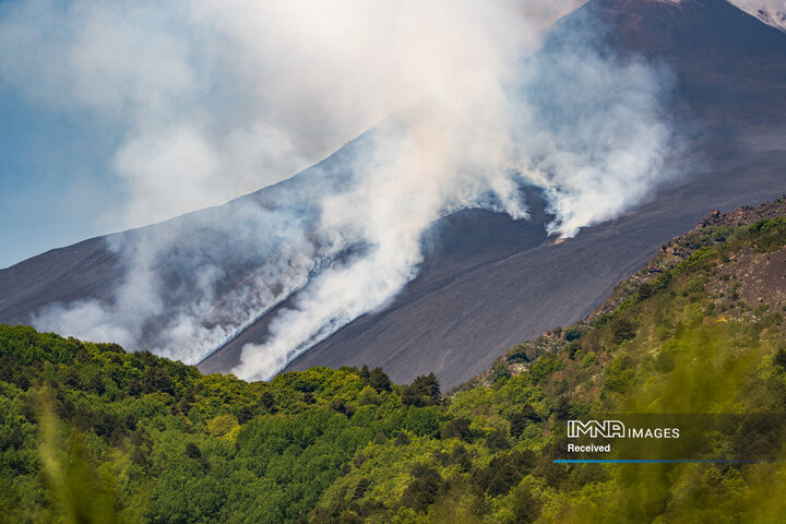فوران آتشفشان در سیسیل ایتالیا