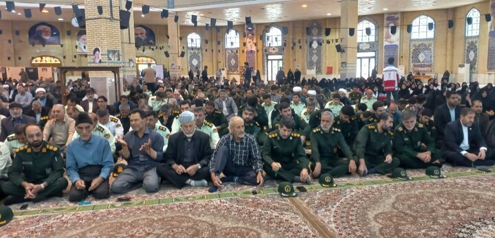 فیلم| حضور مردم ایلام در مراسم بزرگداشت سالروز عروج ملکوتی بنیانگذار کبیر انقلاب