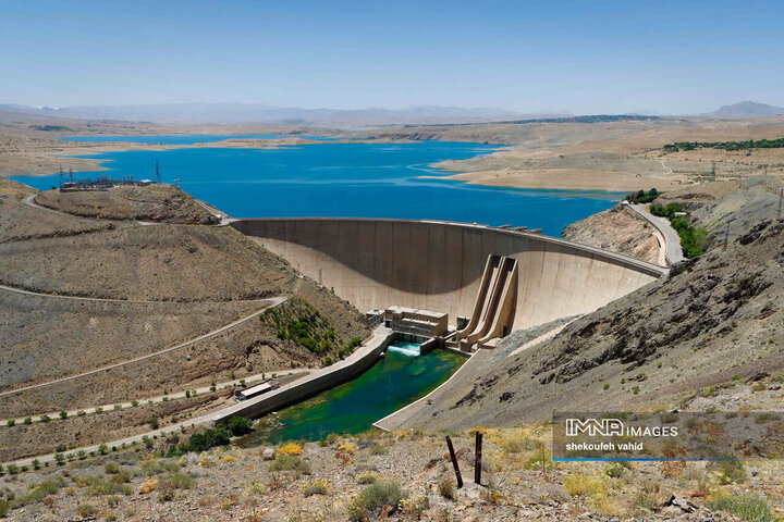 حجم سد زاینده‌رود به ۱۳۲ میلیون متر مکعب رسید/ حجم آب سدهای کشور چقدر است؟