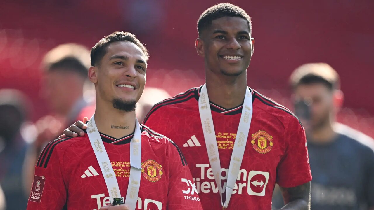 آموریم به دنبال تغییرات گسترده در منچستر