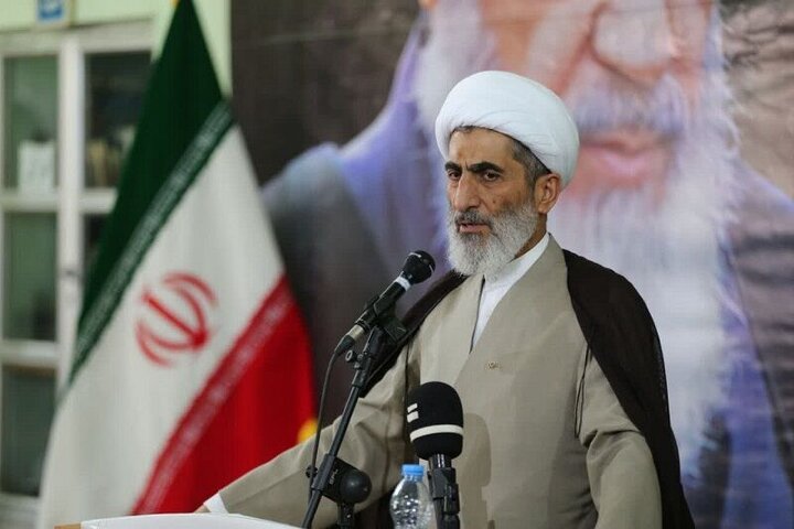 پیوند امام و مردم از عوامل مهم پیروزی انقلاب بود