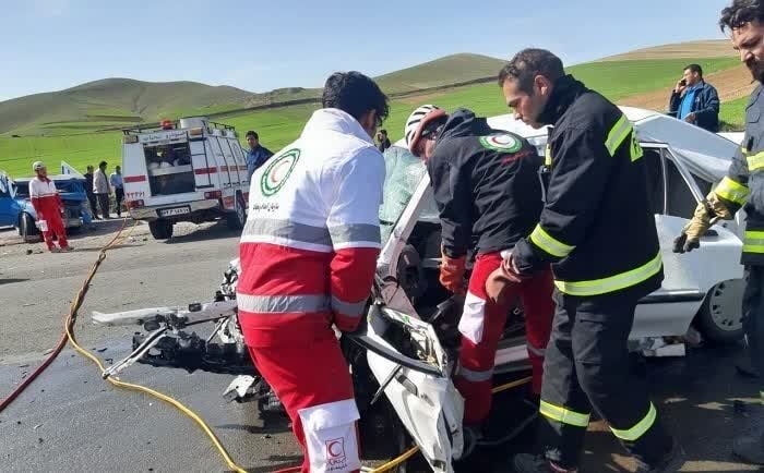 ۲ فوتی بر اثر سقوط خودروی تارا به دره در محور کندوان- چالوس