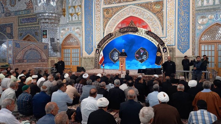 برگزاری مراسم سالروز ارتحال امام (ره) و گرامیداشت شهدای ۱۵ خرداد در حرم رضوی