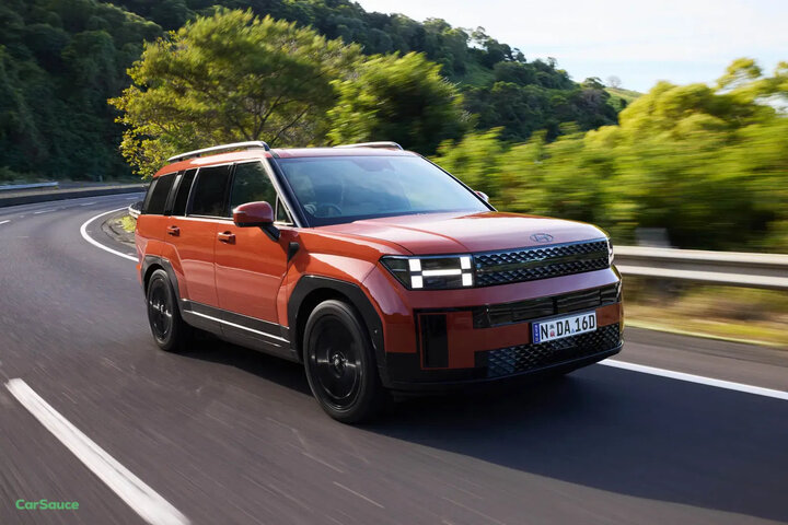 خودروی هیوندای سانتافه ۲۰۲۵ چه مشخصاتی دارد؟