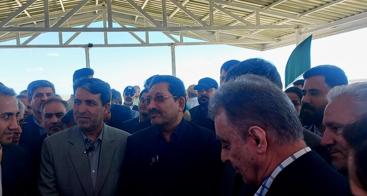 مشکل ارزی پروژه فولاد کردستان حل شود