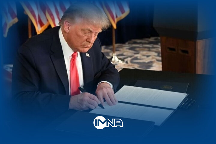 امضای ممنوعیت سفر شهروندان ۱۲ کشور از جمله ایران به آمریکا توسط ترامپ