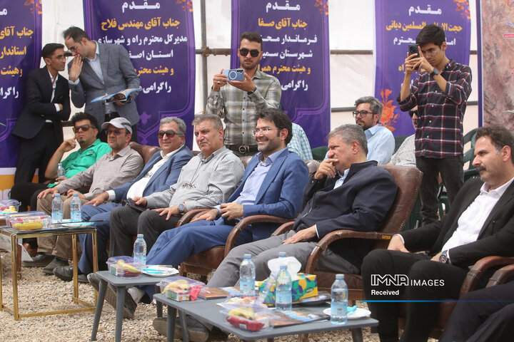 بازدید معاون وزیر راه و شهرسازی از پروژه‌های راه‌سازی و عمرانی استان اصفهان