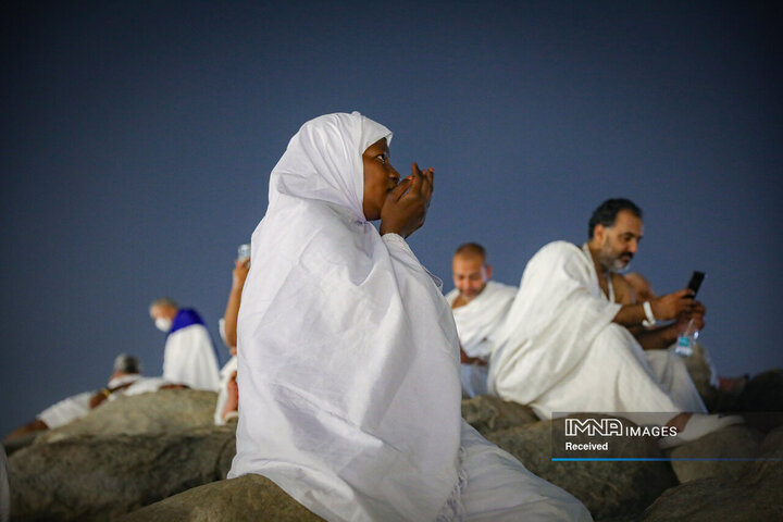 حال و هوای شب عرفه در سرزمین وحی