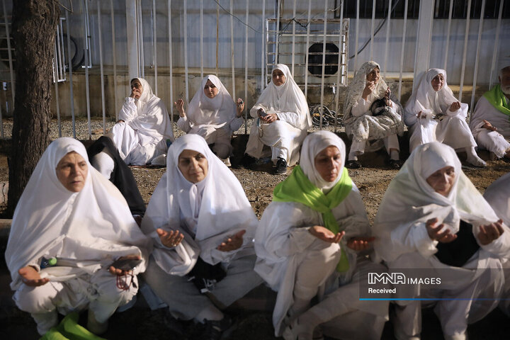 حال و هوای شب عرفه در سرزمین وحی