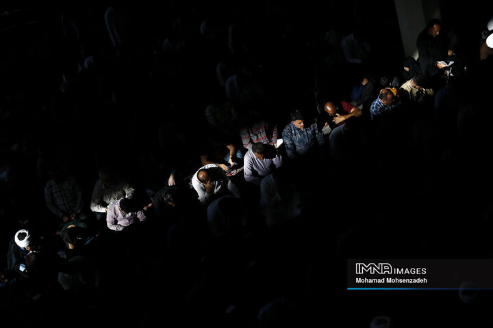 دعای عرفه در حرم حضرت معصومه(س)