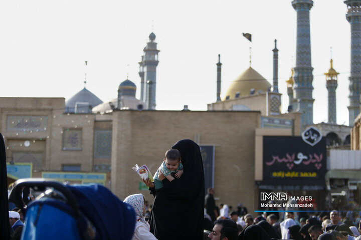 دعای عرفه در حرم حضرت معصومه(س)