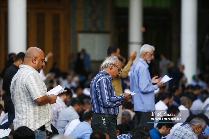 دعای عرفه در حرم حضرت معصومه(س)