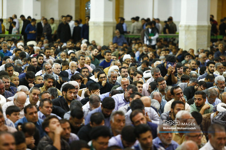 دعای عرفه در حرم حضرت معصومه(س)