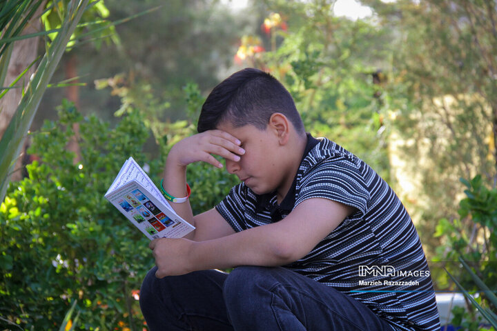 مراسم دعای پرفیض عرفه در آرامستان باغ رضوان اصفهان