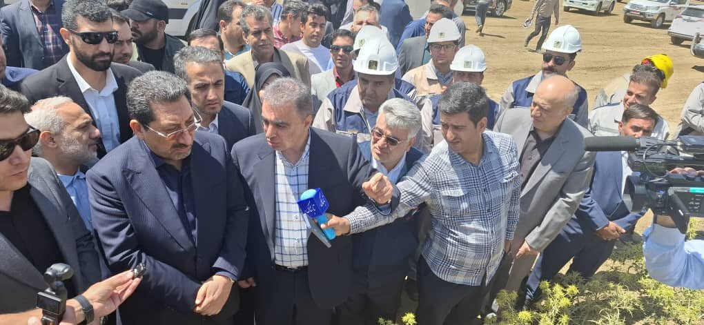 بازدید وزیر صمت از ۲ پروژه صنعتی در شهرستان قروه