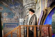 انقلاب اسلامی استکبار جهانی را به زانو درآورده است