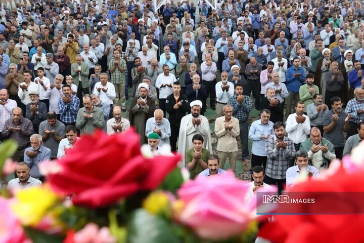 فیلم| عید بندگی در خرم‌آباد؛ شکوه نماز عید قربان در مصلای الغدیر