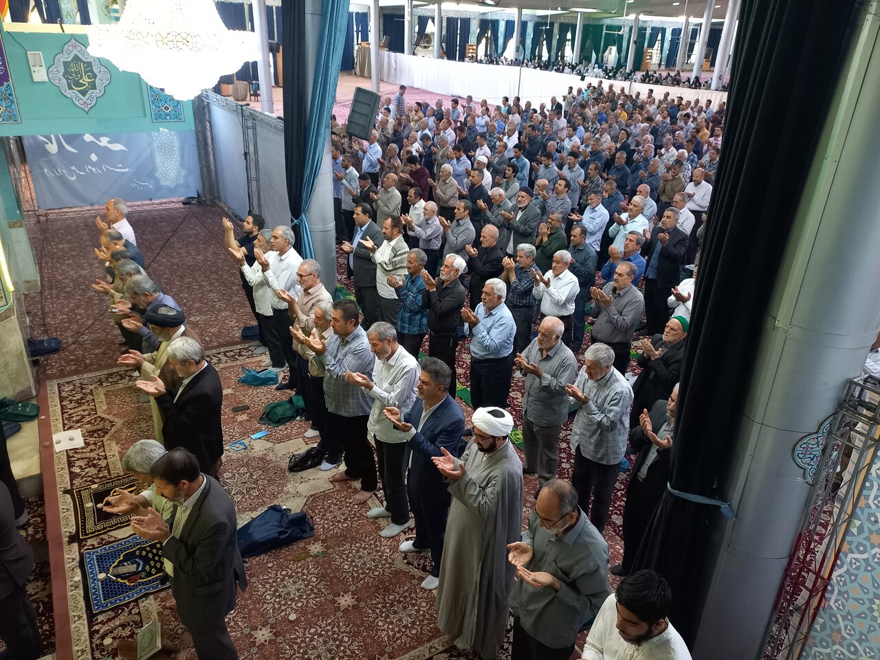 فیلم| اقامه نماز عید قربان ،عید بندگی در اراک