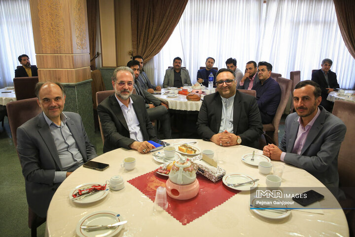 نشست هم‌افزایی مسئولان دفاتر شهرداری اصفهان
