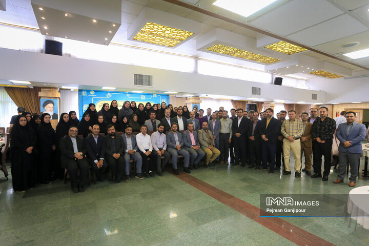 نشست هم‌افزایی مسئولان دفاتر شهرداری اصفهان