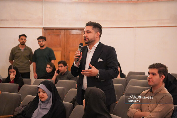 نشست «از دانشگاه تا پایتخت گردشگری آسیا»