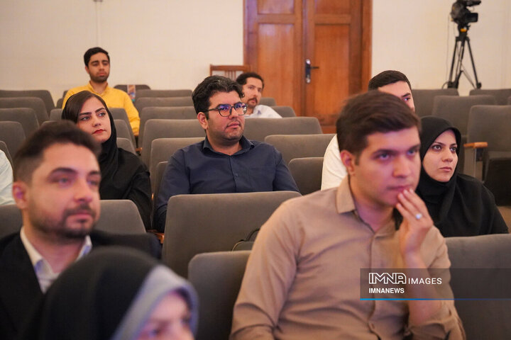 نشست «از دانشگاه تا پایتخت گردشگری آسیا»