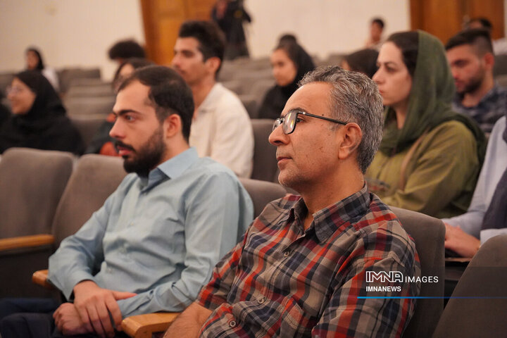 نشست «از دانشگاه تا پایتخت گردشگری آسیا»