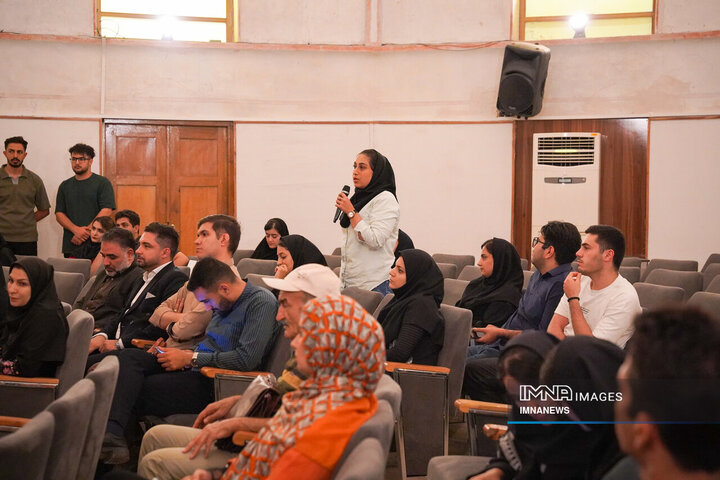 نشست «از دانشگاه تا پایتخت گردشگری آسیا»