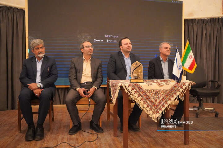 نشست «از دانشگاه تا پایتخت گردشگری آسیا»