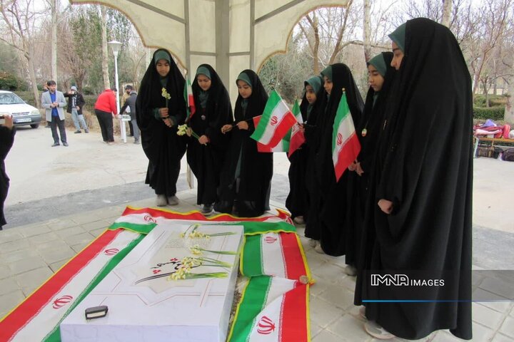 هیئت امنای یادمان شهدای گمنام منطقه یک اصفهان تشکیل شد