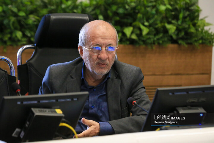 استفاده از ناوگان حمل‌ونقل عمومی باید به یک فرهنگ عمومی تبدیل شود